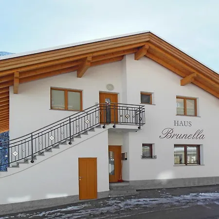 Haus Brunella 230w